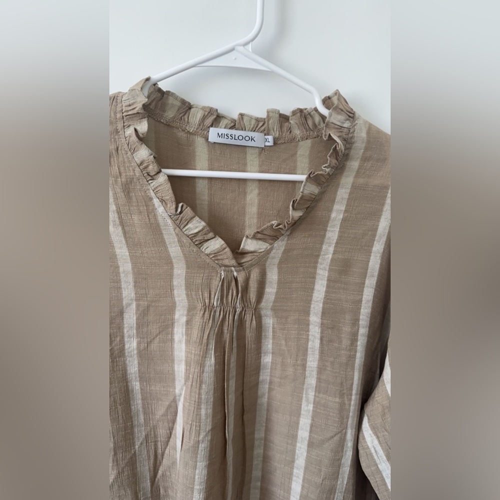 Misslook XLG long sleeve tan/white stripe cotton ruffle neck, and waist line - Picture 2 of 4
